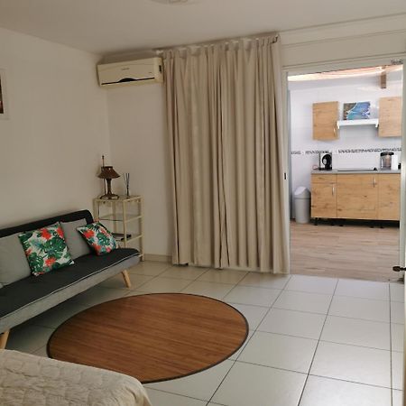Kazanou Hotel แซ็ง-ปีแยร์ ภายนอก รูปภาพ